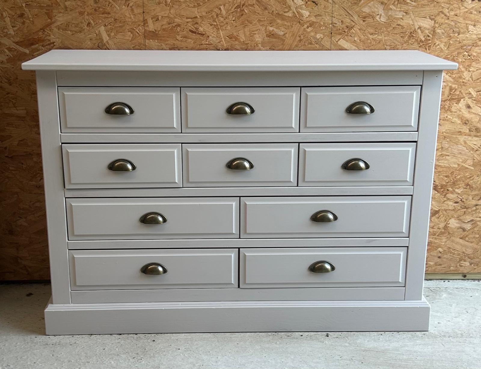 Statement cabinet